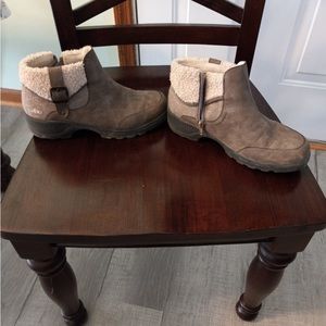 Treasure & Bond size 8 beige taupe zipper, ankle boot